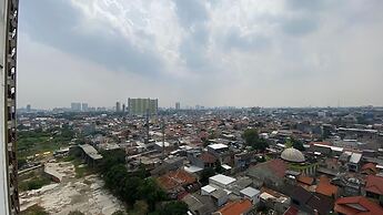 Nice And Comfort 1Br At The Wave Kuningan Apartment