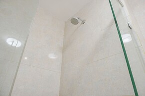 Cozy Living 2Br At The Mansion Kemayoran Apartment