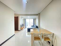 Spacious 2Br Apartment At El Royale Near Bip