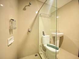 Spacious 2Br Apartment At El Royale Near Bip