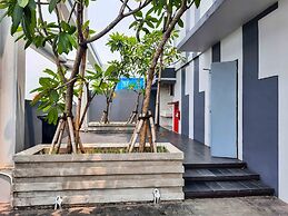 Fully Furnished Studio With Comfortable Design Monroe Tower Apartment