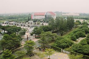 Fully Furnished Studio With Comfortable Design Monroe Tower Apartment