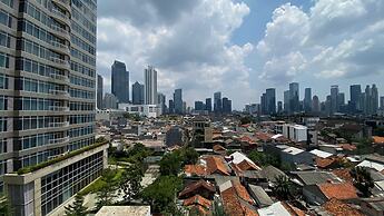 Minimalist And Cozy Studio At Ambassade Kuningan Apartment
