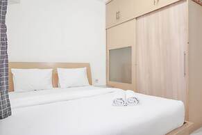 Fully Furnished And Comfy 2Br Apartment At Gajah Mada Mediterania