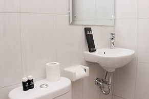 Cozy Studio At Monroe Tower Apartment