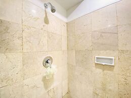 Warm And Comfort Studio Apartment At Braga City Walk