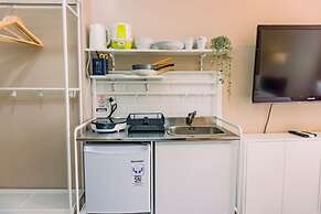 Best Deal And Comfy Studio At Transpark Bintaro Apartment