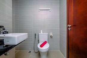 Fancy And Well Designed Studio At West Vista Apartment