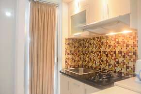Comfort Living 2Br Room At Bassura City Apartment