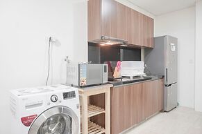 Nice And Elegant 1Br At L'Avenue Pancoran Apartment