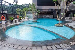 Nice And Elegant 1Br At L'Avenue Pancoran Apartment