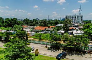 Fancy And Nice Studio At Serpong Greenview Apartment