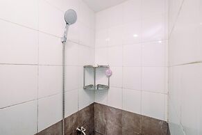 Fancy And Nice Studio At Green Pramuka City Apartment