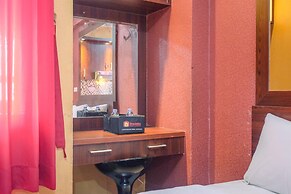 Fancy And Nice Studio At Green Pramuka City Apartment