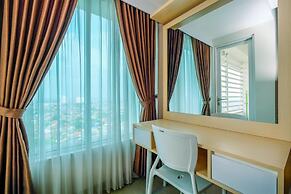 Cozy And Great Choice Studio At Grand Kamala Lagoon Apartment
