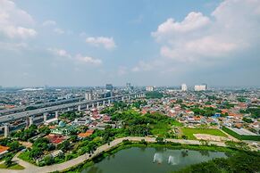Cozy And Great Choice Studio At Grand Kamala Lagoon Apartment
