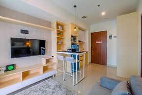 Cozy And Great Choice Studio At Grand Kamala Lagoon Apartment