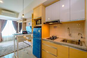 Cozy And Great Choice Studio At Grand Kamala Lagoon Apartment