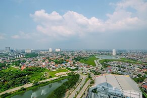 Cozy And Great Choice Studio At Grand Kamala Lagoon Apartment