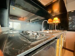 Clean And Comfy Studio Room At Tamansari La Grande Apartment