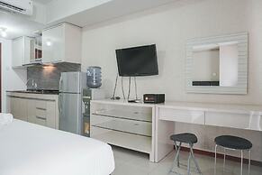 Strategic And Compact Studio Apartment At Royal Mediterania Garden Res