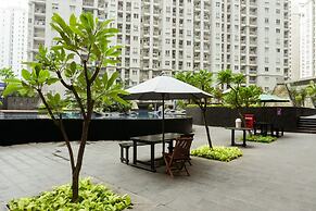 Strategic And Compact Studio Apartment At Royal Mediterania Garden Res