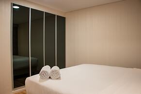 Comfort 2Br Loft Apartment At Maqna Residence