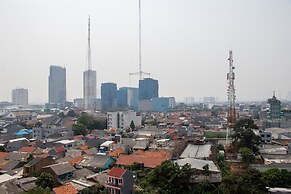 Comfort 2Br Loft Apartment At Maqna Residence