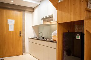 Comfort 2Br Loft Apartment At Maqna Residence