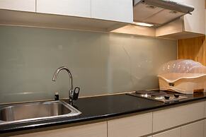 Comfort 2Br Loft Apartment At Maqna Residence