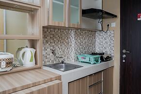 Modern And Relax Studio Room At Serpong Greenview Apartment