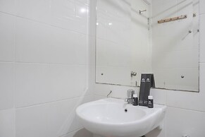 Homey And Tidy 2Br Apartment At Seasons City Latumenten