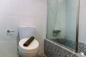 Elegant 2Br With Extra Room Apartment At Sudirman Tower Condominium