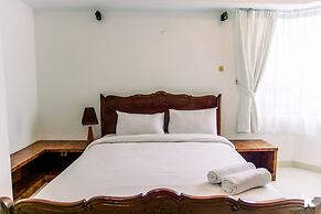 Elegant 2Br With Extra Room Apartment At Sudirman Tower Condominium