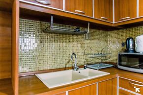 Elegant 2Br With Extra Room Apartment At Sudirman Tower Condominium