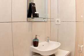 Warm And Cozy Studio At Grand Kamala Lagoon Apartment