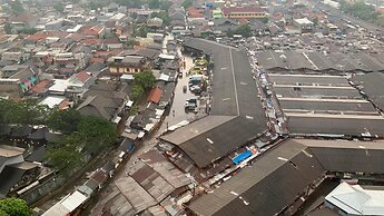 Comfort And Homey Studio At Margonda Residence 5 Apartment