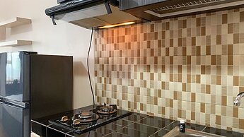 Comfort And Homey Studio At Margonda Residence 5 Apartment