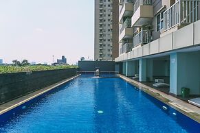 Cozy Living Studio Apartment At Belmont Residence Near Puri