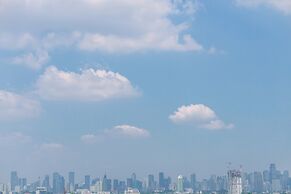 Cozy Living Studio Apartment At Belmont Residence Near Puri