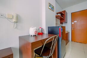 Strategic And Comfy Studio At Dave Apartment