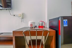 Strategic And Comfy Studio At Dave Apartment