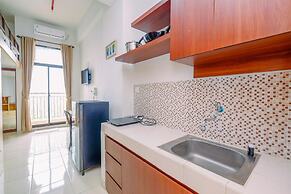 Strategic And Comfy Studio At Dave Apartment