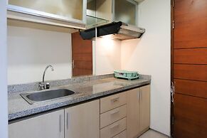 Cozy And Homey Studio Apartment At High Point Serviced