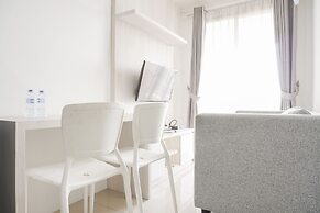Minimalist And Homey 1Br At Belmont Residence Puri Apartment