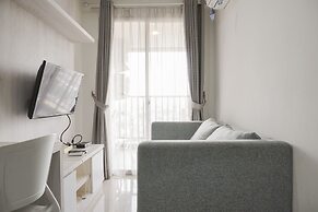 Minimalist And Homey 1Br At Belmont Residence Puri Apartment