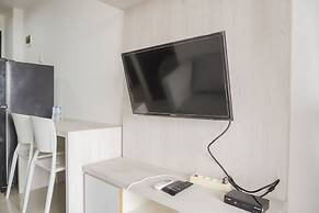 Minimalist And Homey 1Br At Belmont Residence Puri Apartment