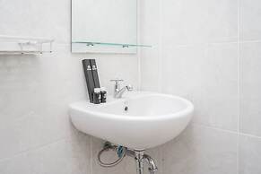 Relax And Simply Studio Apartment At Parkland Avenue