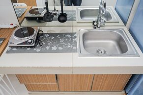 Relax And Simply Studio Apartment At Parkland Avenue