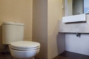 Modern 2Br Apartment At Aryaduta Residence Connected To Cito Mall